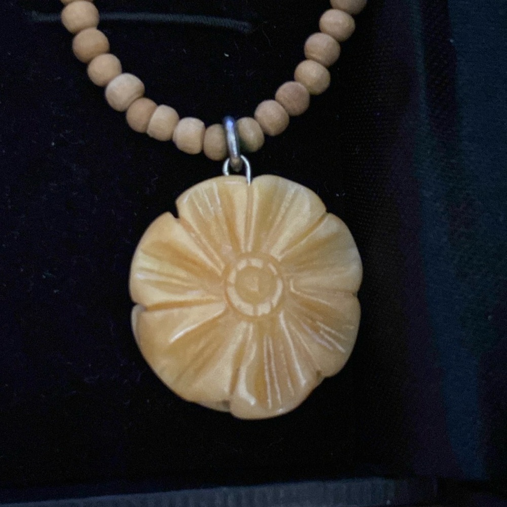 Beaded necklace